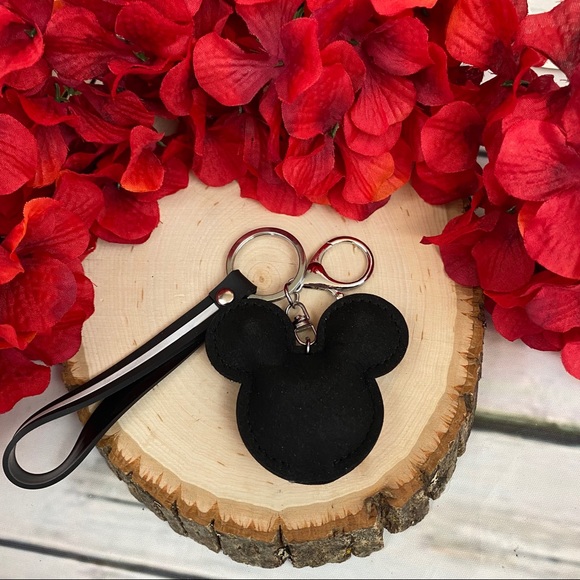 Crystal Mickey Mouse Wristlet Keychain Charm - Picture 4 of 7